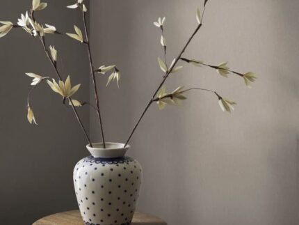 dark gray brwon simple concrete wallpaper