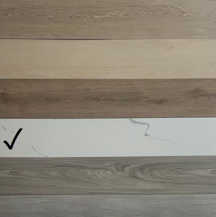 أرضيات رخام أبيض مع عروق رمادية، قائمة أسعار الحجر البلاستيكي المركب في دبي وأبو ظبي والشارقة